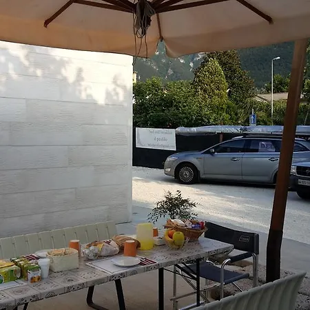 Alojamento de Acomodação e Pequeno-almoço Il Profilo *